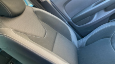 Renault Clio 0.9 TCE 75 Iconic 5dr Petrol Hatchback